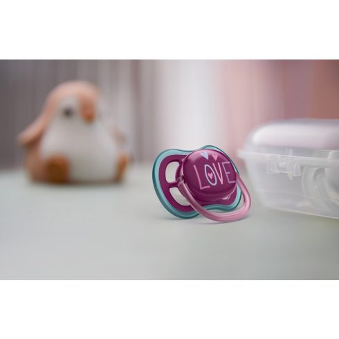 Philips AVENT SCF349/22 Ultra air játszócumi 18hó + lányos mintás, 2 db