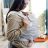   Chicco Boppy ComfyGrow hordozókendő
100% pamut 3,5 kg -15 kg - Light Grey